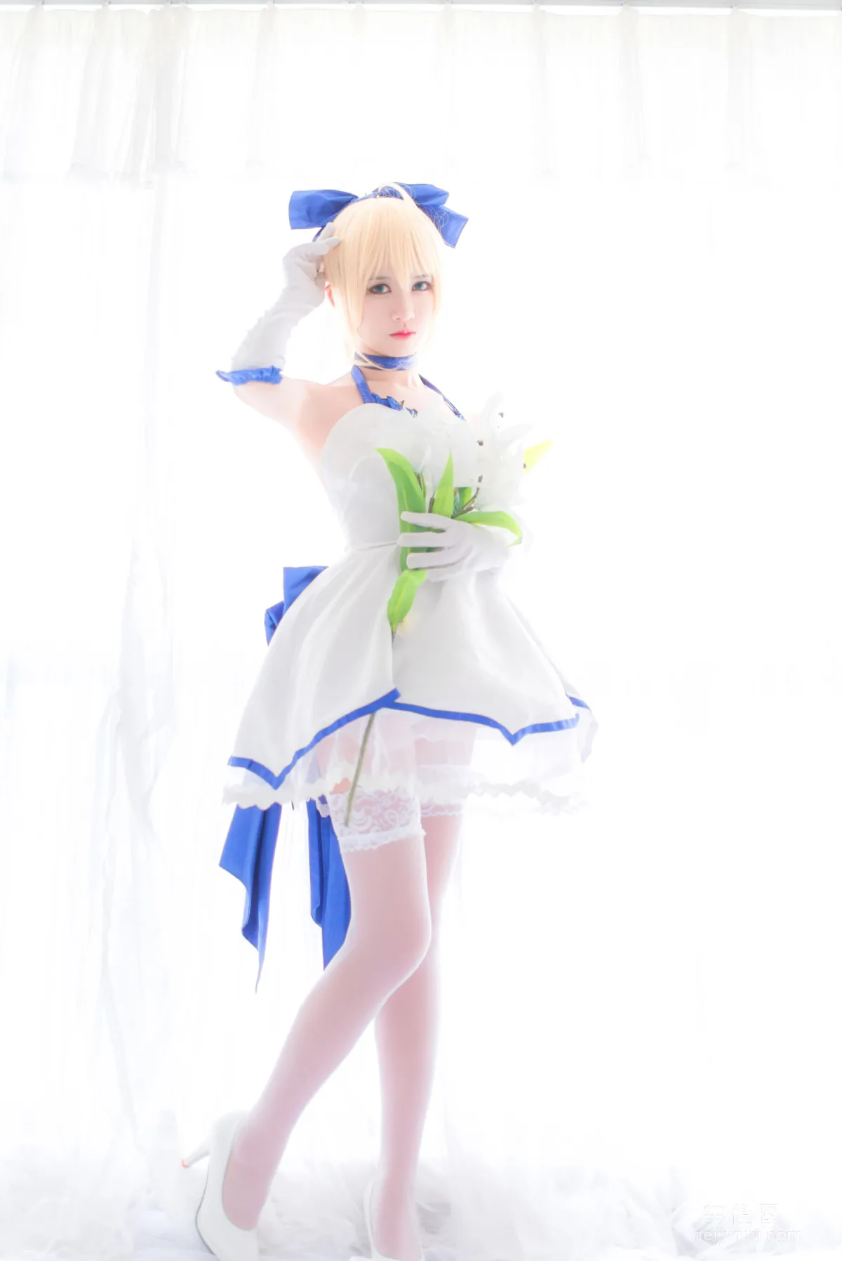 Manyu Feier: Web Idols photo 6