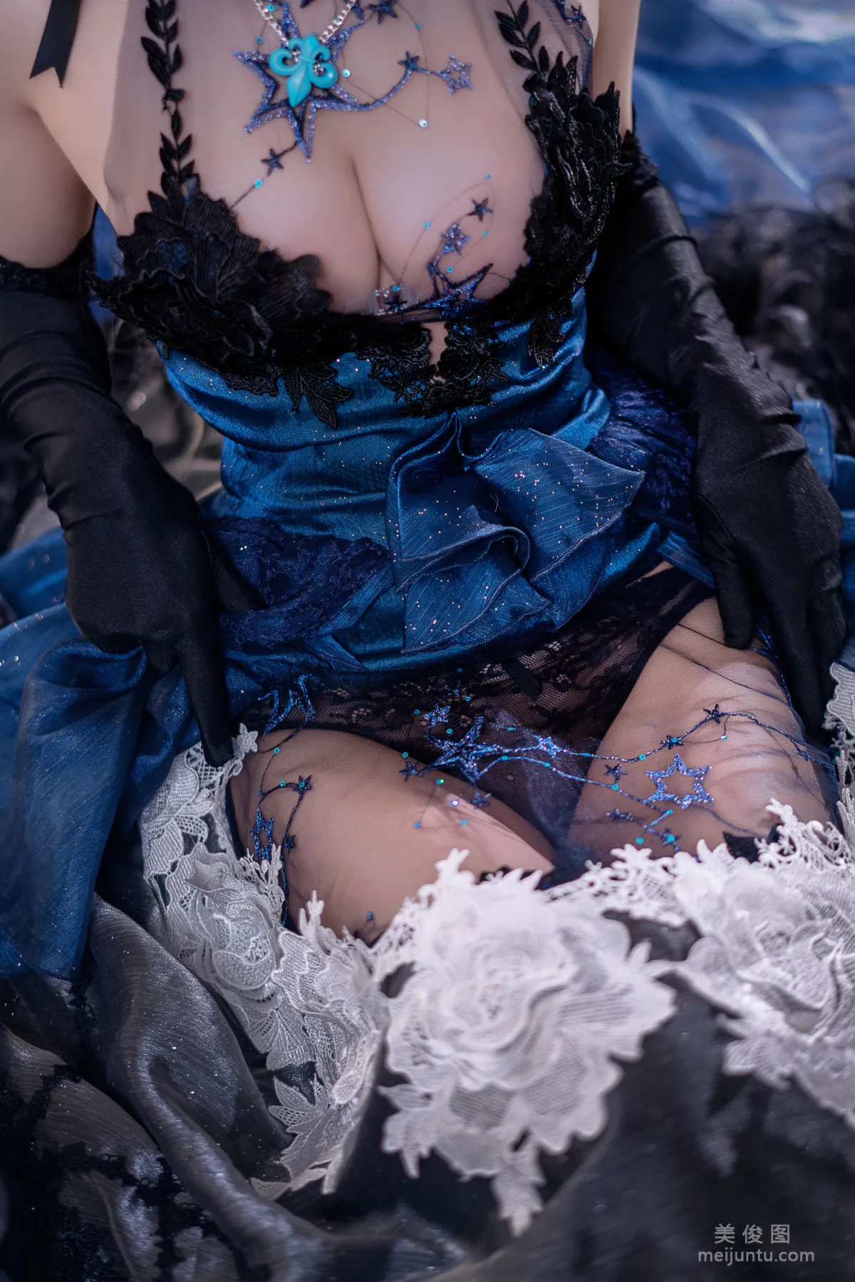 [Internet Celebrity COSER Photos] Abao Yeshi Tuniang - Jeanne Wedding Dress photo 21