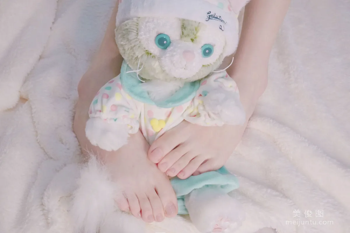 [Web Idols COSER Photos] Cute Girl Yanjiang Damo Wang w, Bare Feet Set photo 17