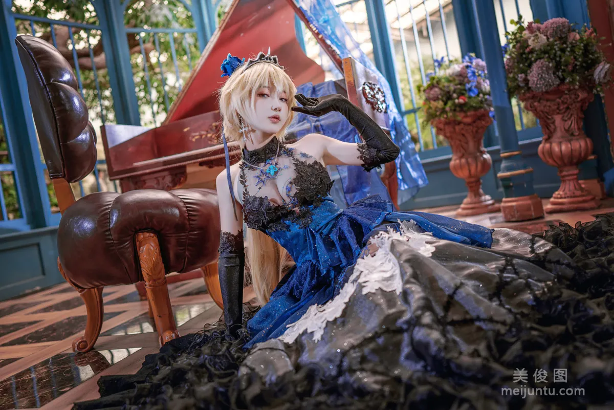 [Internet Celebrity COSER Photos] Abao Yeshi Tuniang - Jeanne Wedding Dress photo 9