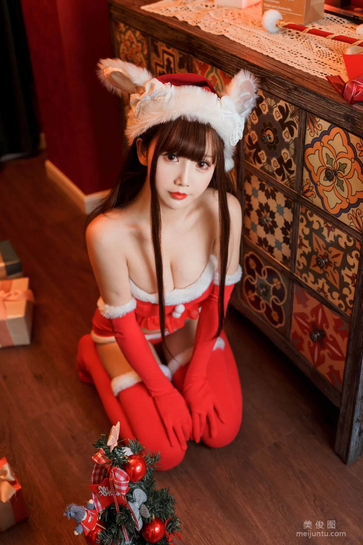 Cute Popular Coser Mianbing Xianer - Christmas Short Skirt Set photo 22