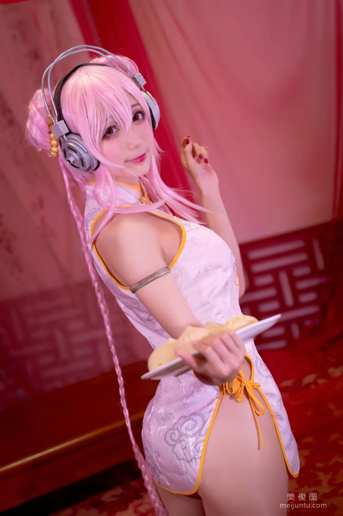 [Web Idols COSER Photos] Zhouji Shike Aitu Tu, Qipao Sonico Set photo 13