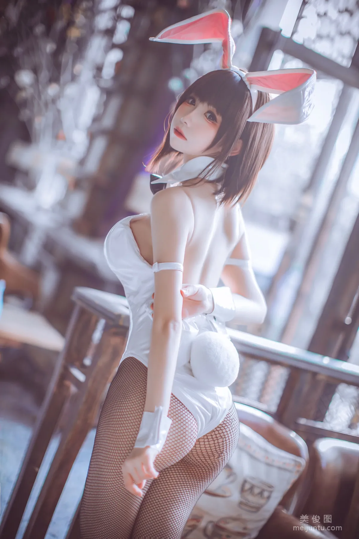 [Web Celebrity COSER Photos] Coser Yiyi - Megumi Kato Bunny Girl photo 12