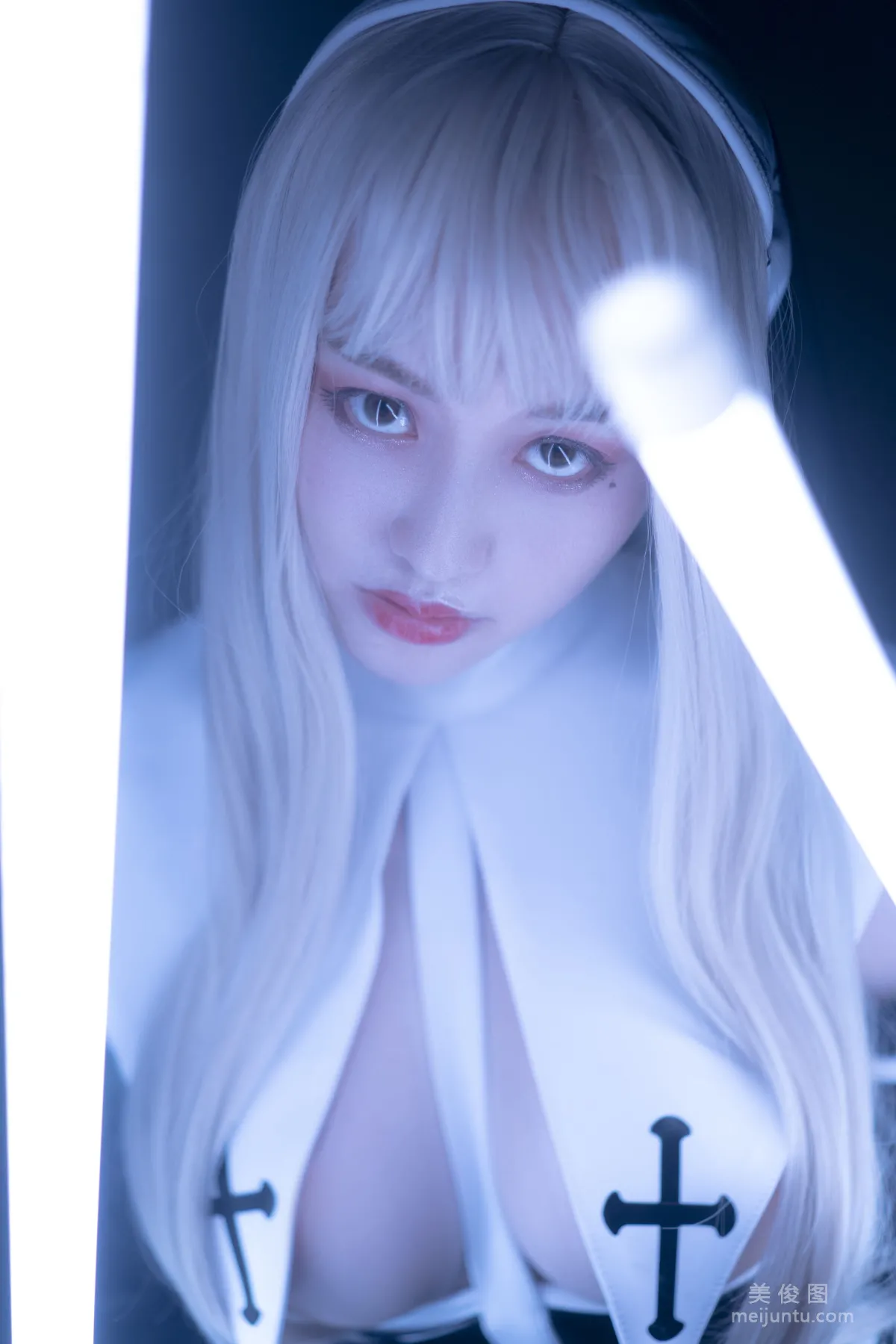 [Web Idols COSER Photos] Anime Blogger Tuoweiba Mizuki, Nun Set photo 11