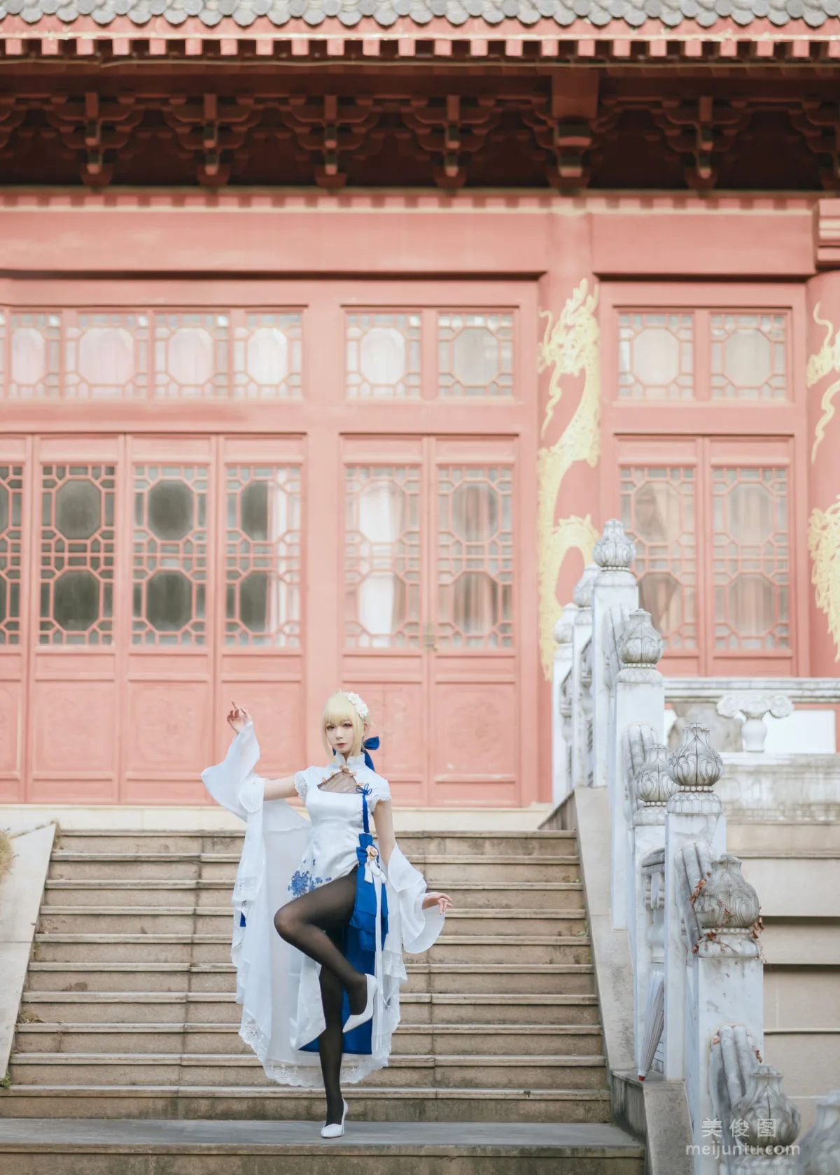 [Web Idols Coser Photos] Anime Blogger Fengjiangjiang v, saber qipao Set photo 19