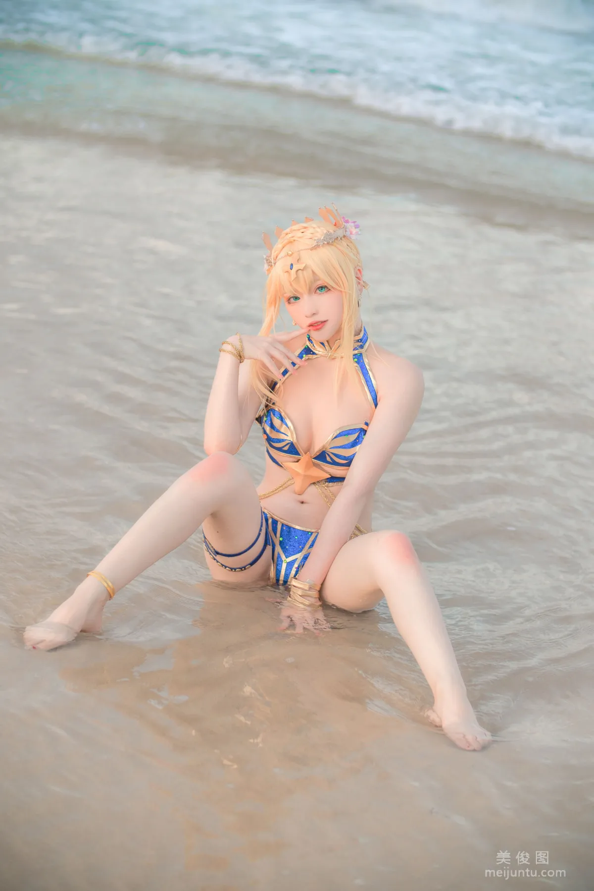 [Internet Celebrity COSER Photo] Qisikuai wii, White Gun Swimsuit photo 33