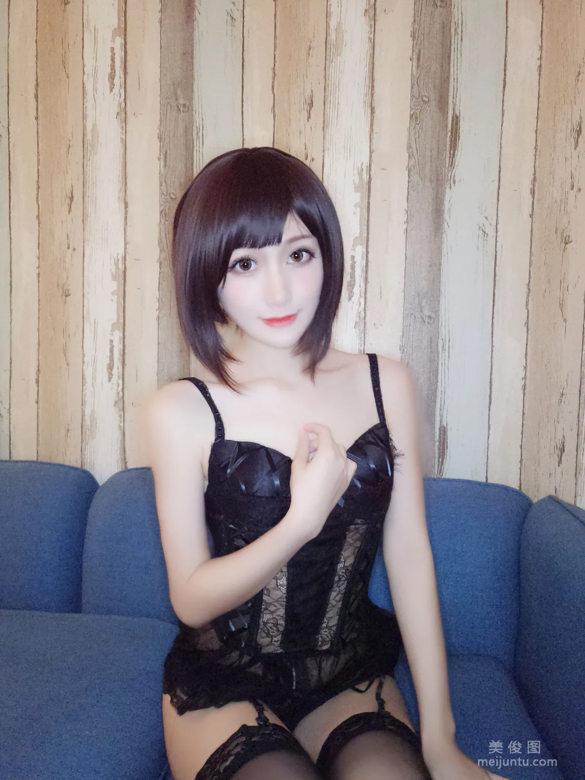 Muzhi Benguo: Web Idols photo 5