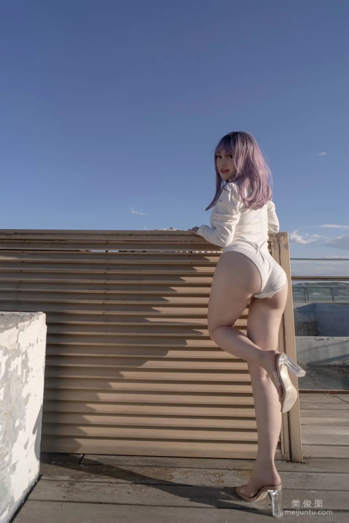 [Web Idols Photo] Anime Blogger Tuoweiba Mizuki - Rooftop Set photo 9