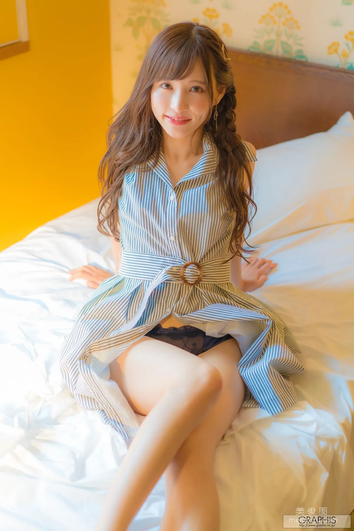 Moe Amatsuka: Graphis photo 11