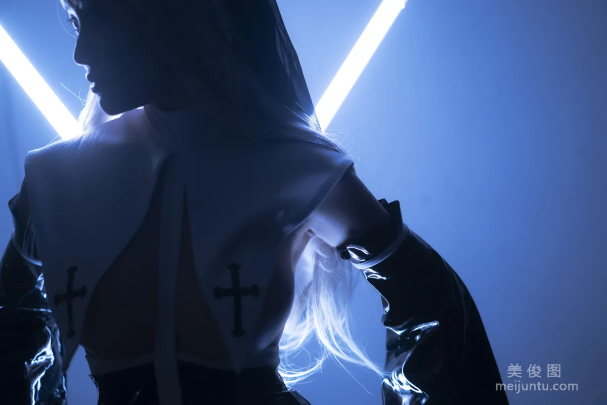 [Web Idols COSER Photos] Anime Blogger Tuoweiba Mizuki, Nun Set photo 22