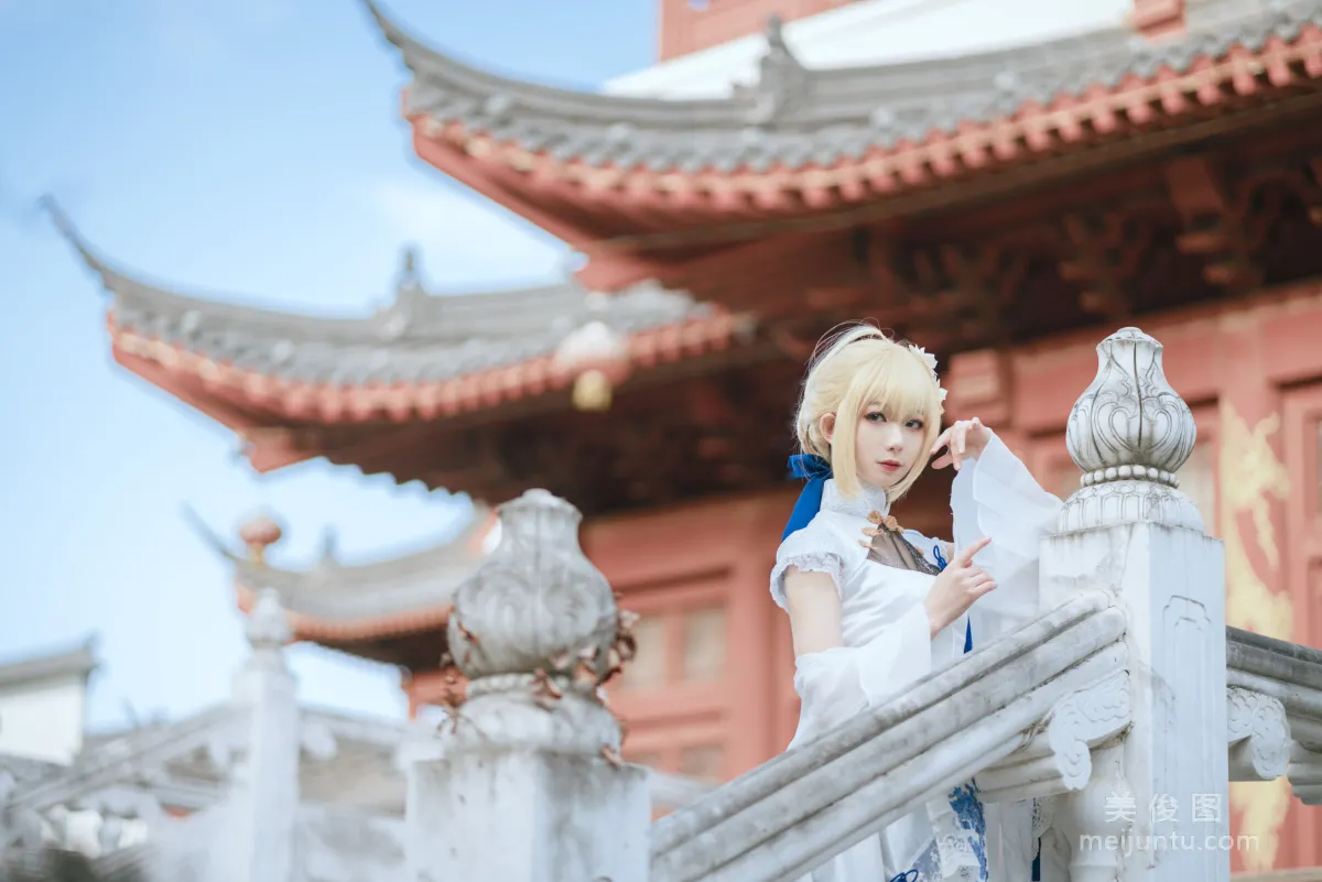 [Web Idols Coser Photos] Anime Blogger Fengjiangjiang v, saber qipao Set photo 17