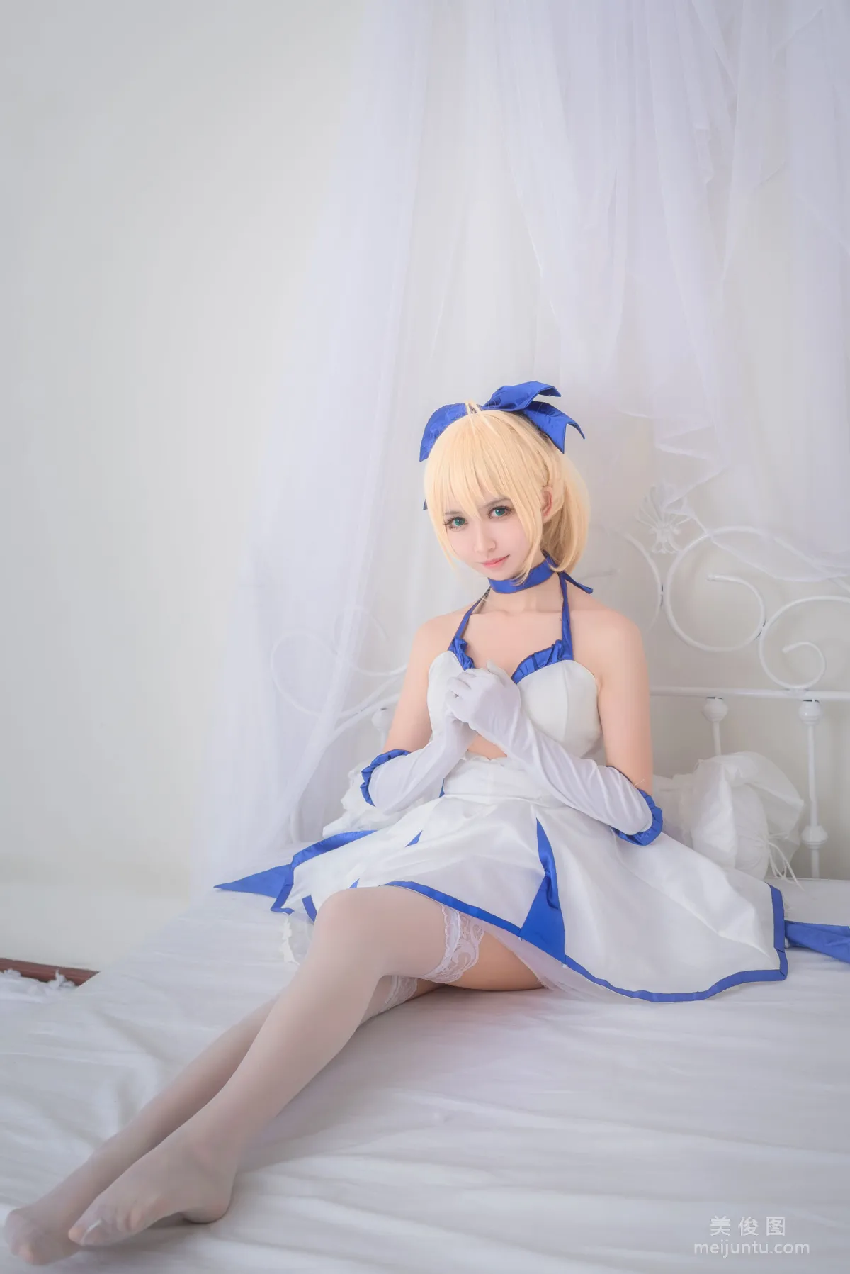 Manyu Feier: Web Idols photo 15