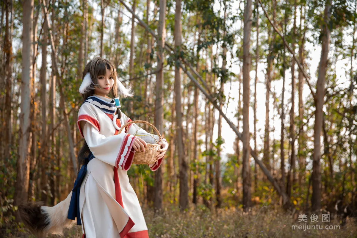[网红COSER] 动漫博主G44不会受伤 - 艾露露 套图1