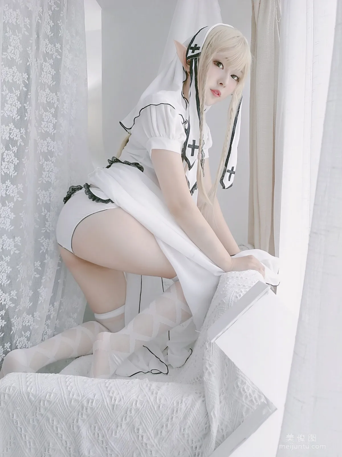 [Web Idol COSER Photo] Xiaorong Zaigu Gugu, Rong Ge photo 33