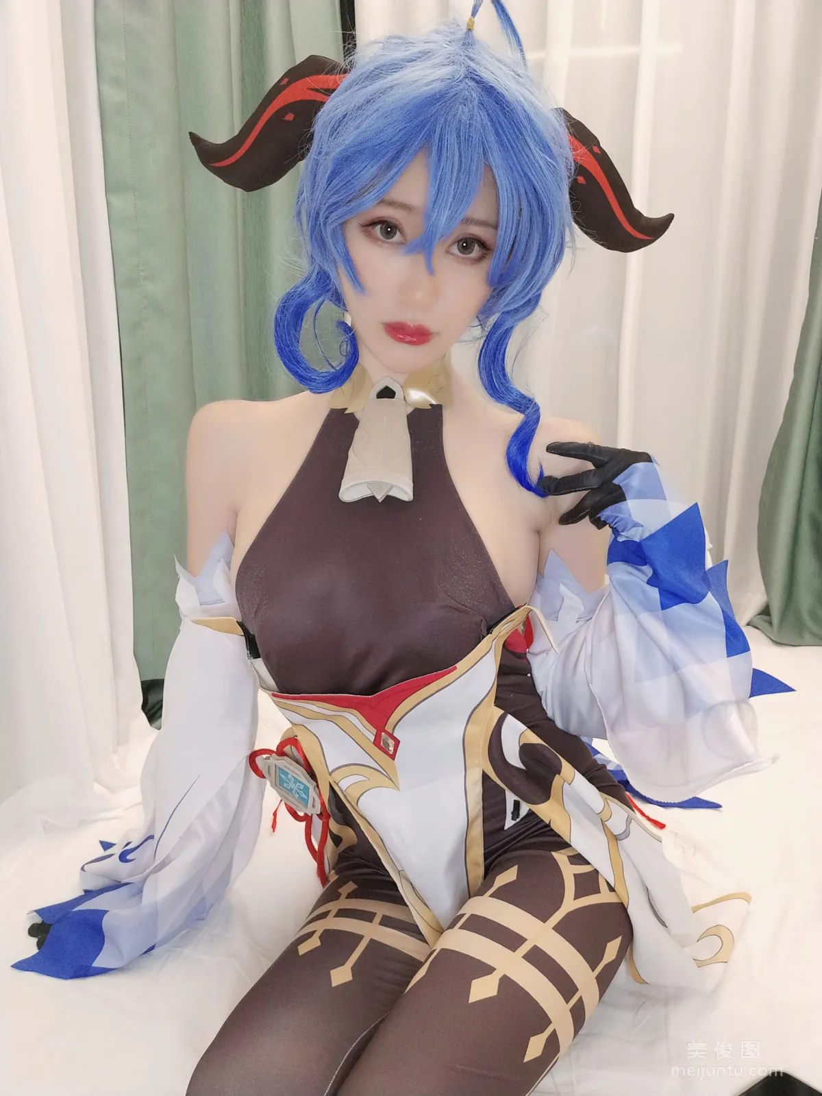 Muzhi Benguo: Web Idols photo 10
