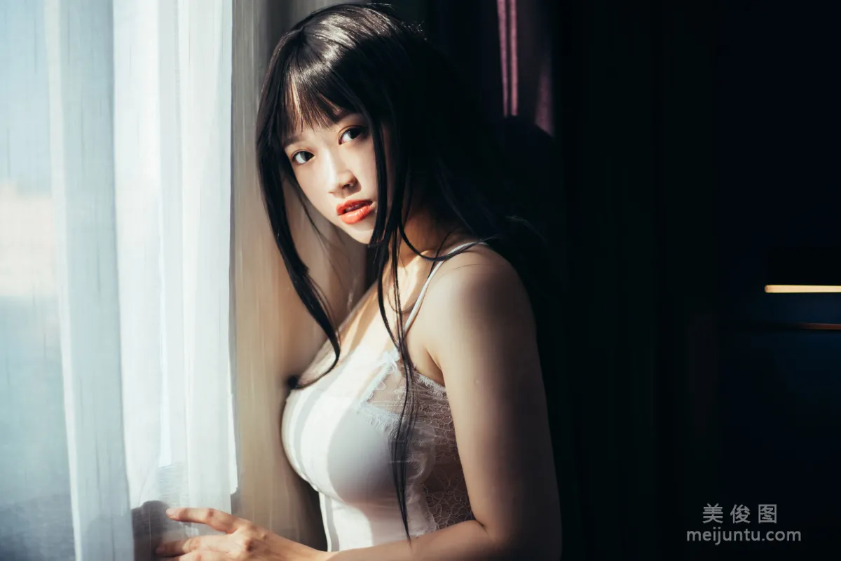 Weita Naize: Web Idols photo 4