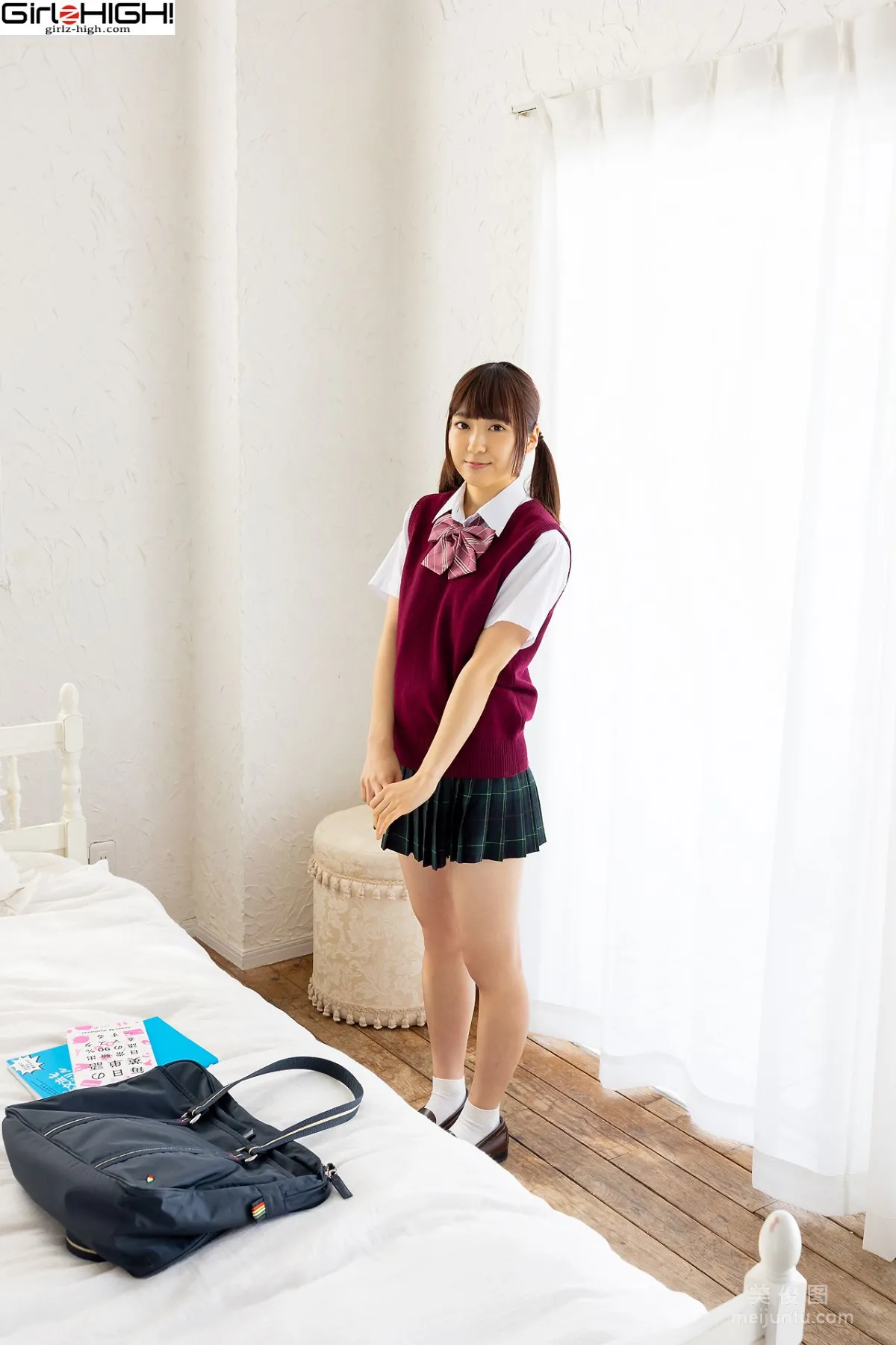 [Girlz-High] Ai Takanashi 高梨あい - ghwb_014_00116