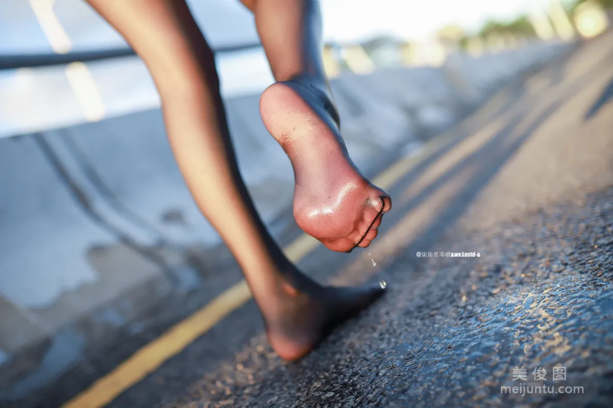 [Internet Celebrity COSER Photo] Anime Blogger Qiqi Yaoguai O - Afternoon JK Set photo 4