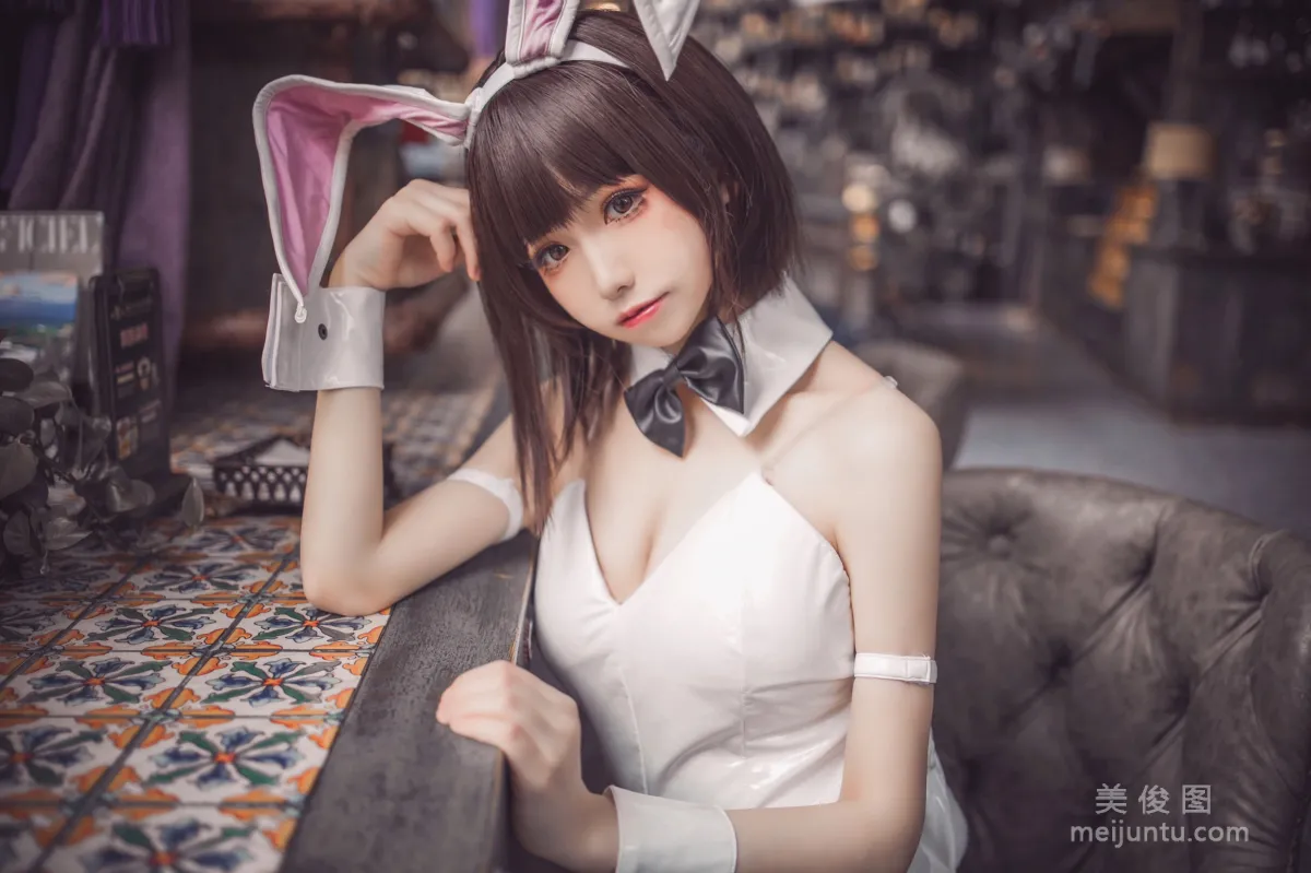 [Web Celebrity COSER Photos] Coser Yiyi - Megumi Kato Bunny Girl photo 31