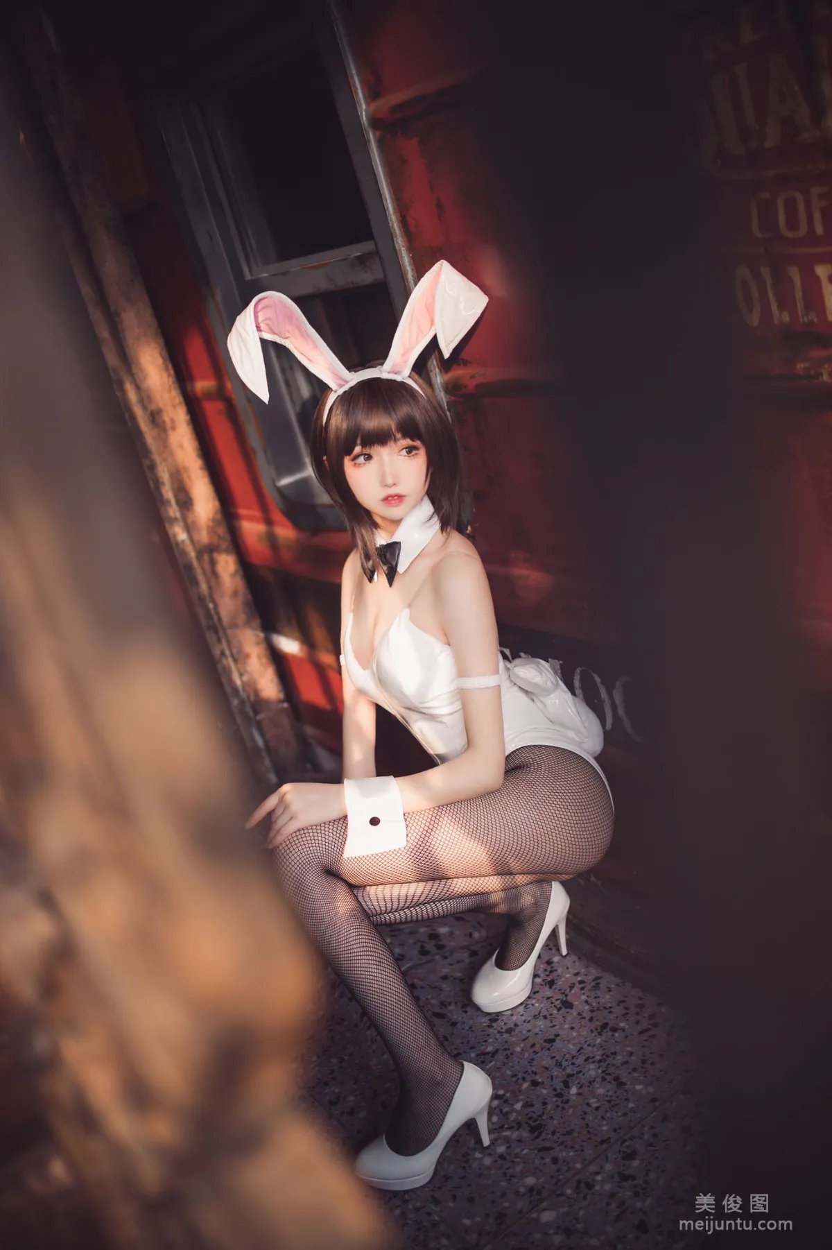 [Web Celebrity COSER Photos] Coser Yiyi - Megumi Kato Bunny Girl photo 20