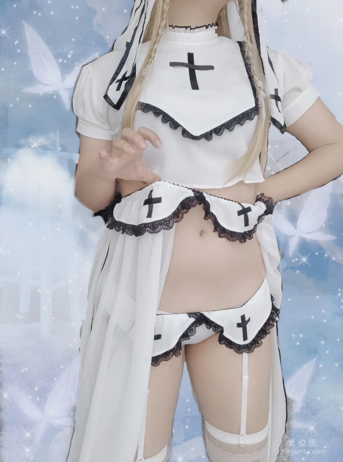 [Web Idol COSER Photo] Xiaorong Zaigu Gugu, Rong Ge photo 28