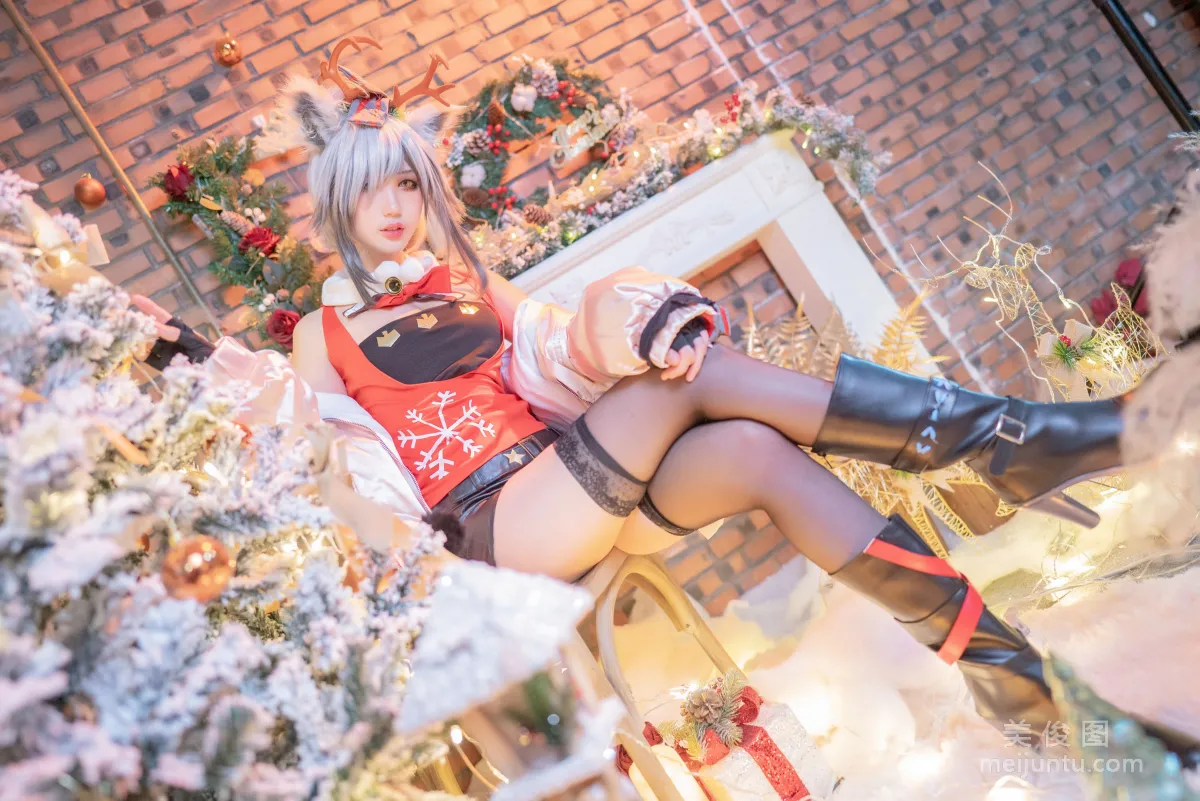 [Web Idols COSER Photos] Zhouji Shike Aitu Tu, Christmas Black Stockings Beast Ears photo 8