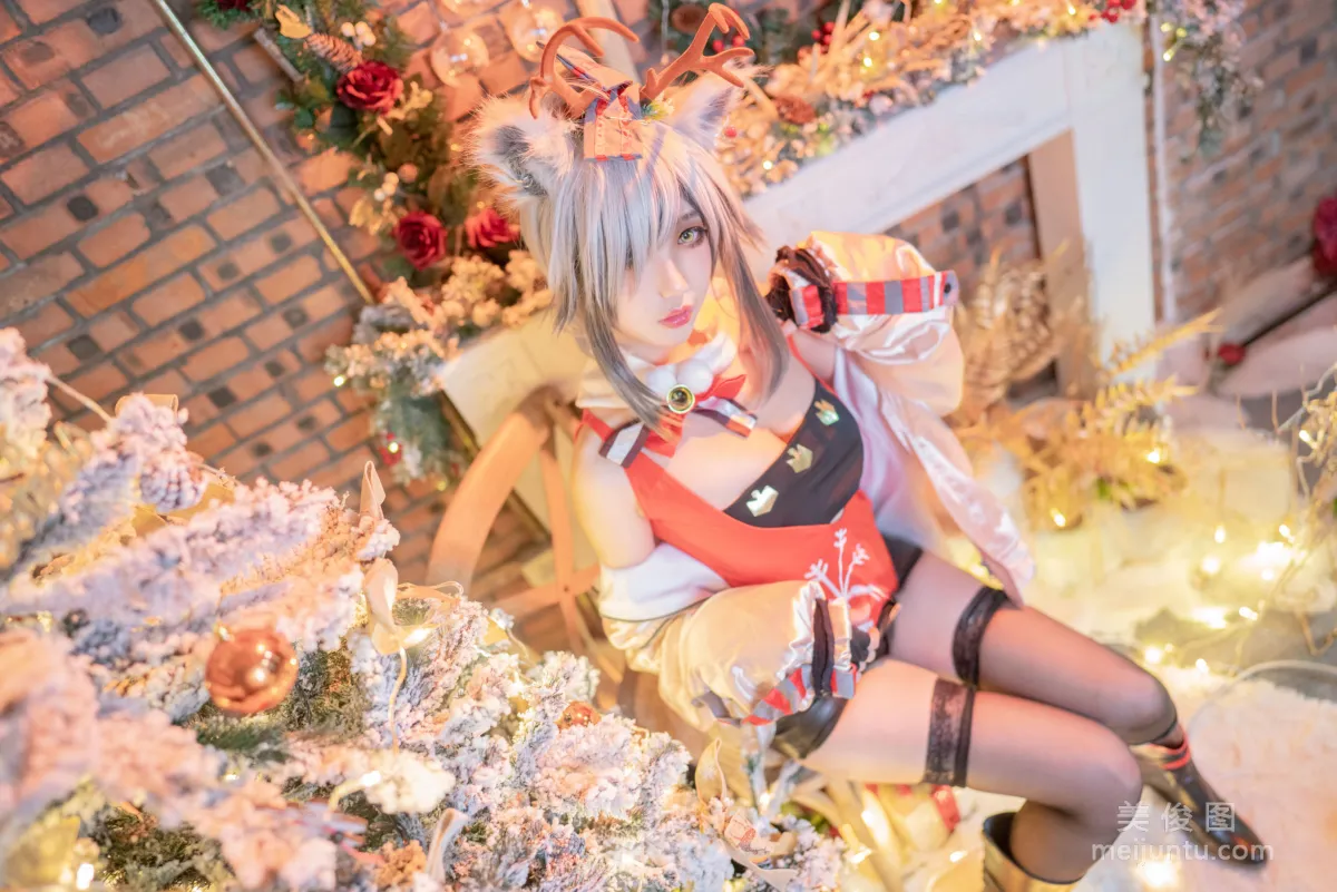 [Web Idols COSER Photos] Zhouji Shike Aitu Tu, Christmas Black Stockings Beast Ears photo 7