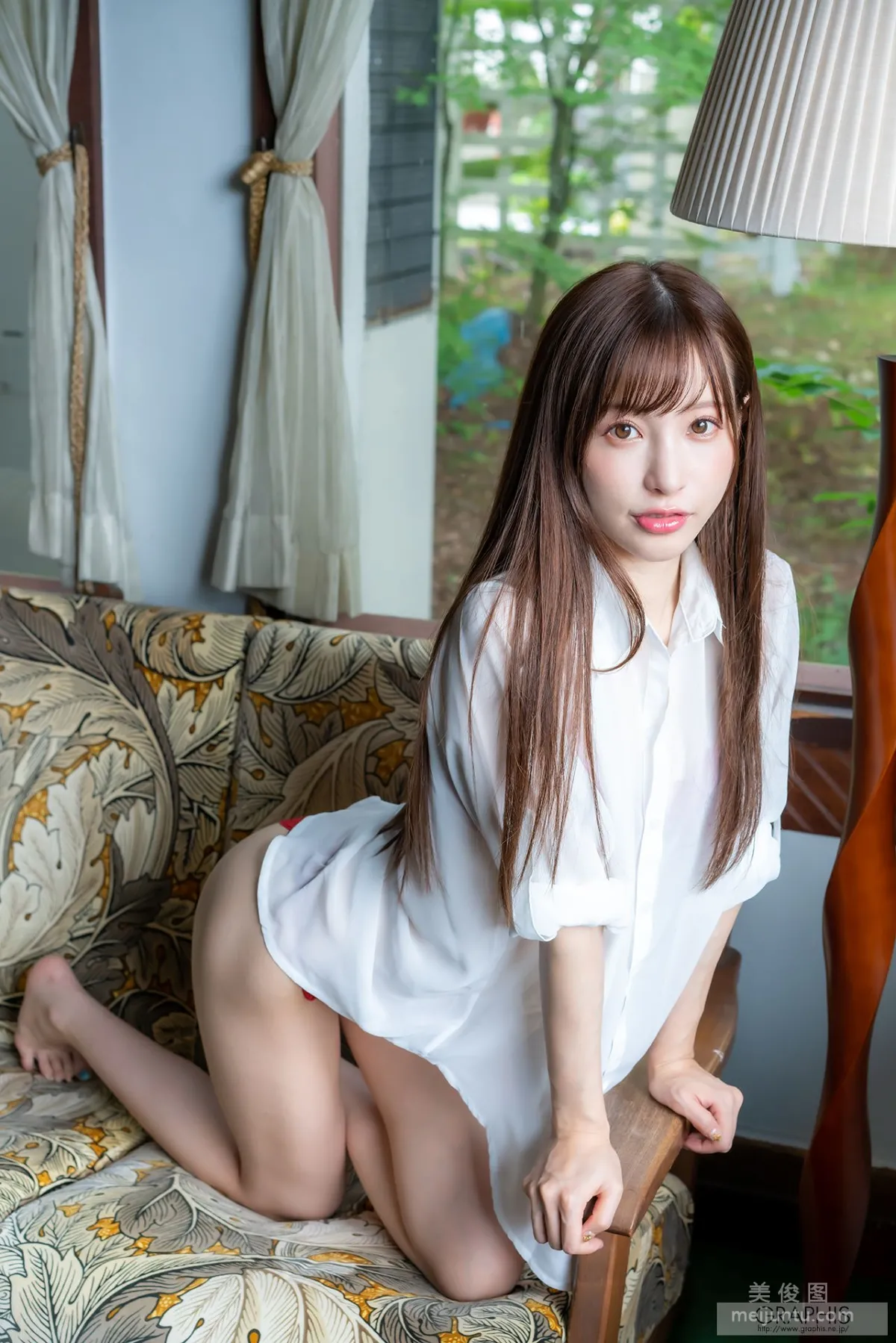 Moe Amatsuka: Graphis photo 6