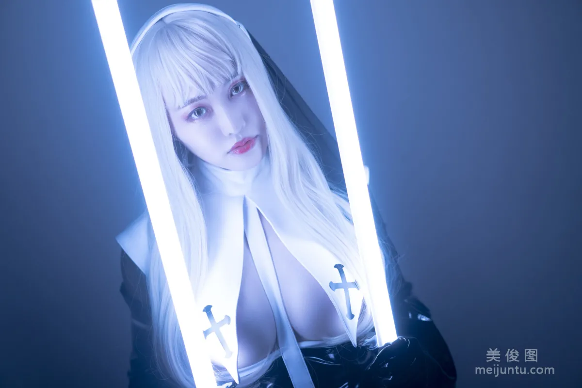 [Web Idols COSER Photos] Anime Blogger Tuoweiba Mizuki, Nun Set photo 20