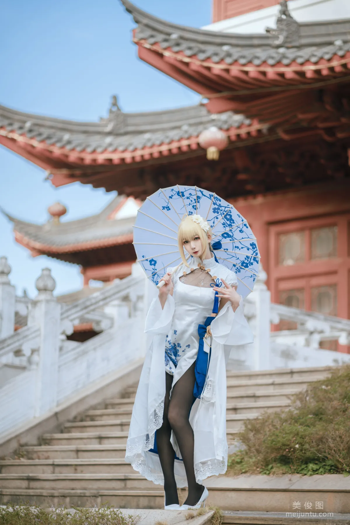 [Web Idols Coser Photos] Anime Blogger Fengjiangjiang v, saber qipao Set photo 20