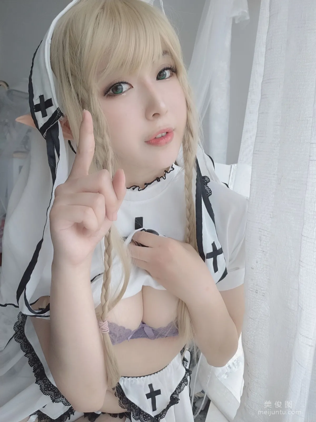 [Web Idol COSER Photo] Xiaorong Zaigu Gugu, Rong Ge photo 34