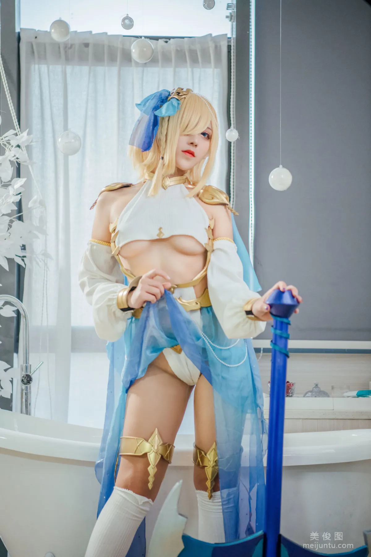 Jiuqu Jean: Web Idols photo 7
