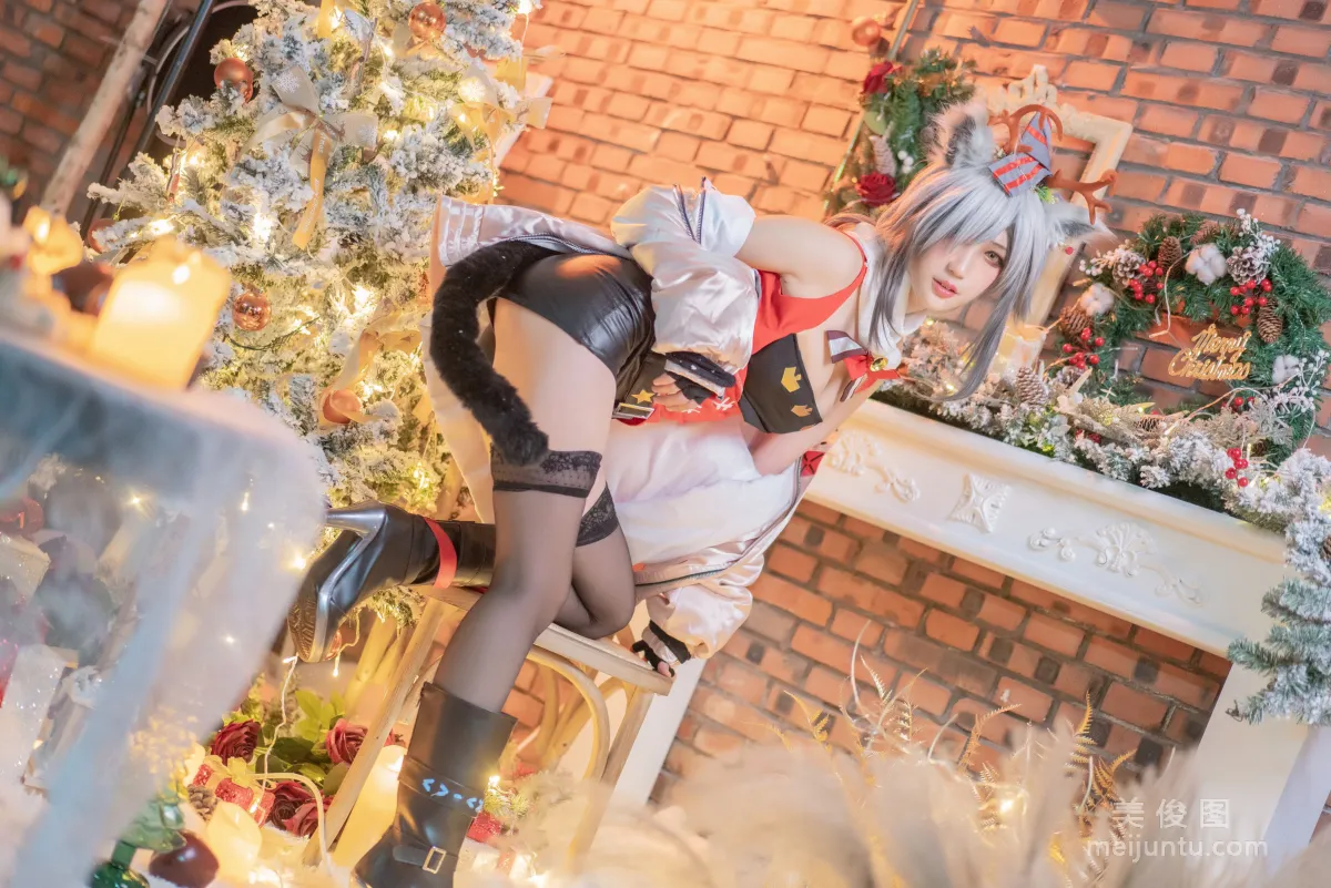 [Web Idols COSER Photos] Zhouji Shike Aitu Tu, Christmas Black Stockings Beast Ears photo 12