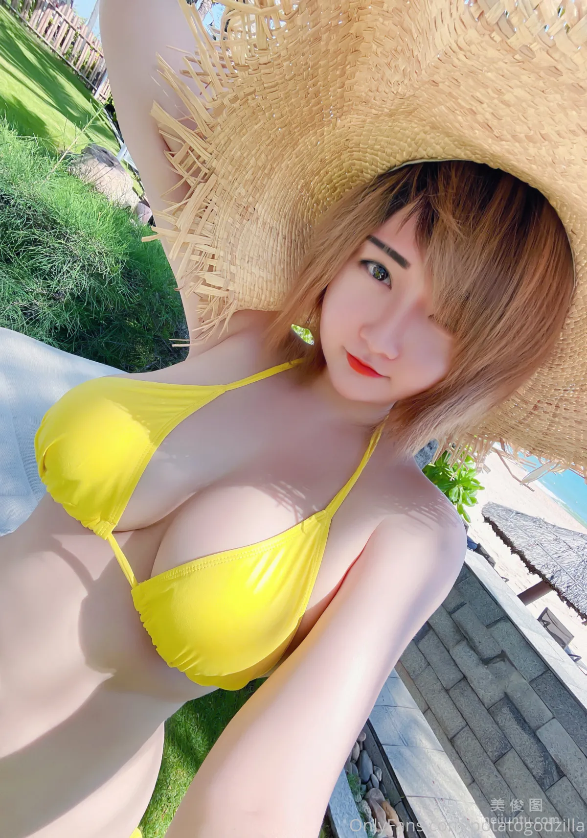 [Web Idols COSER Photos] Coser Girl Potato Godzilla - Yellow Bikini photo 6