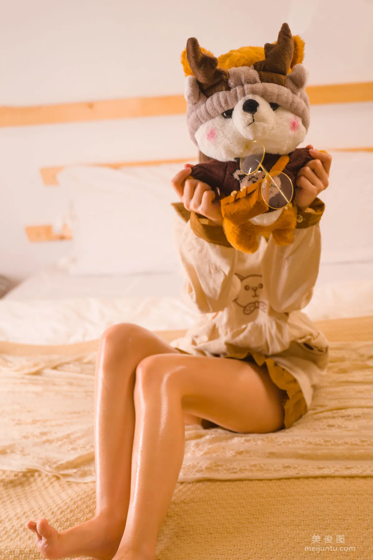 Yun Zai: Web Idols photo 4