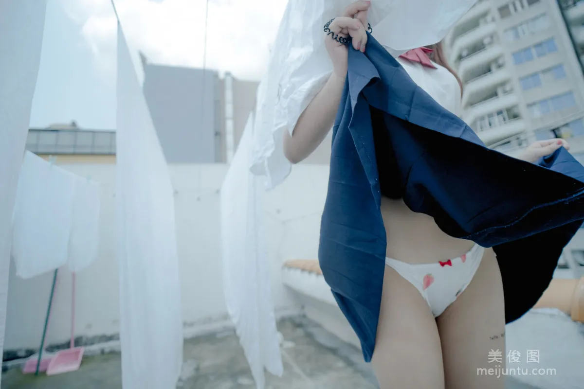 Bai Ye: Web Idols photo 3