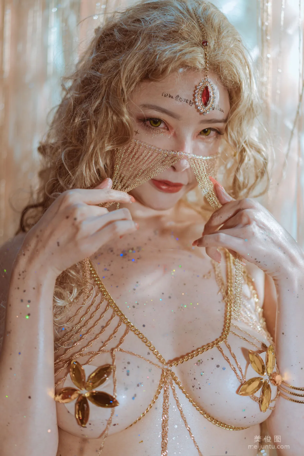 Qiuhe Keji (Xia Xiaoqiu Qiuqiu) - Blonde Dancer Set photo 1