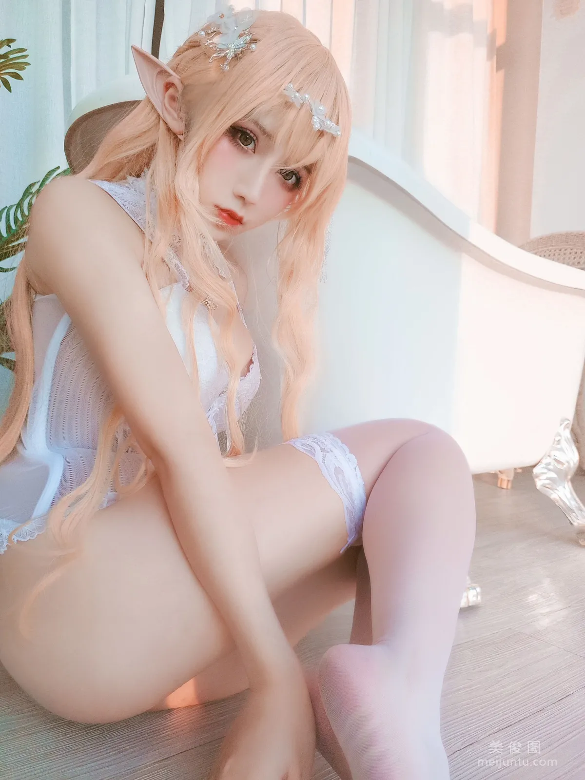 Jiuqu Jean: Web Idols photo 4