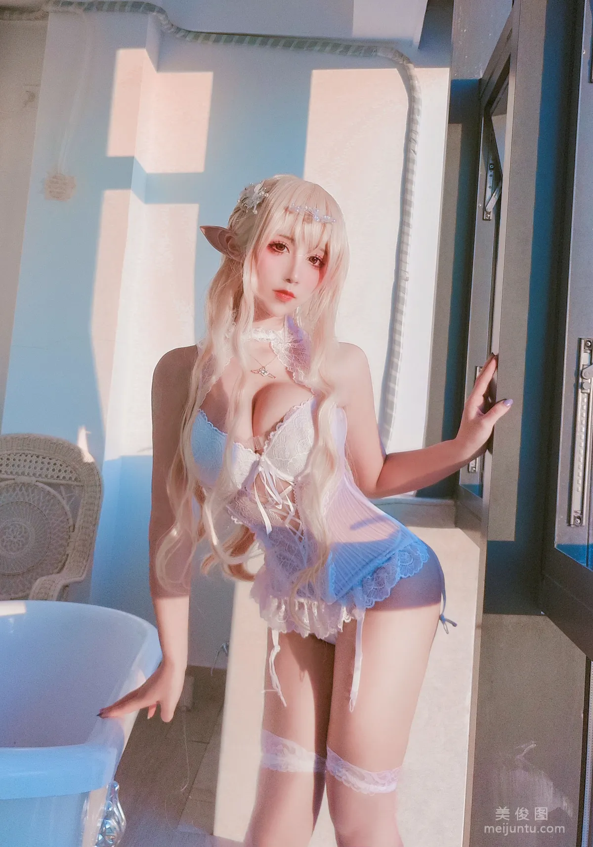 Jiuqu Jean: Web Idols photo 5