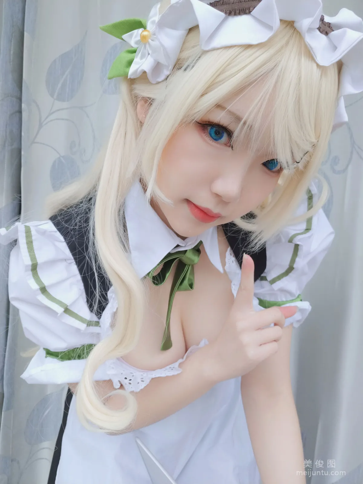Xueqing Astra: Web Idols photo 5