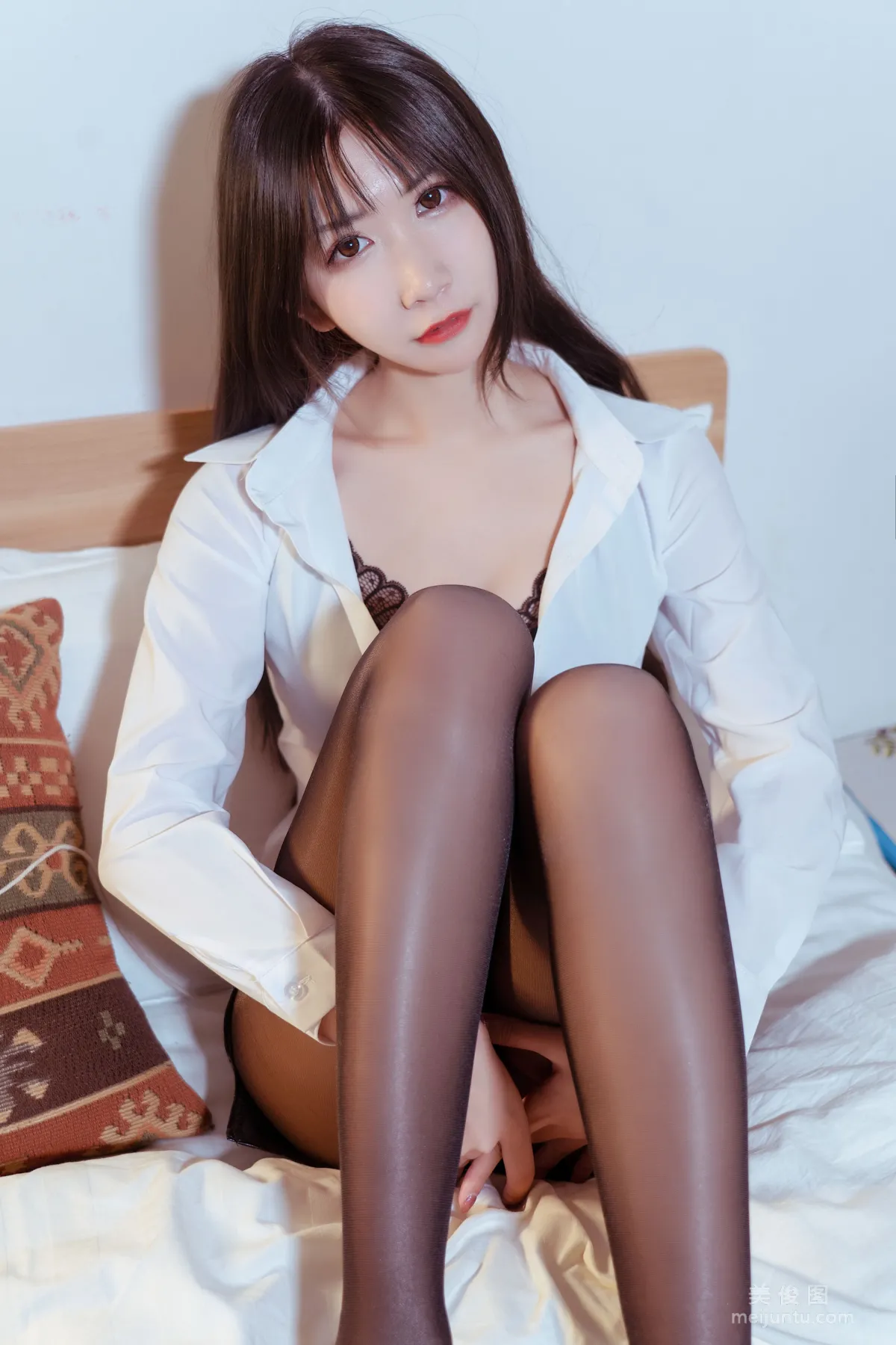 [Web Idol Coser Photos] Anime Blogger Ruanyi Fairy - Elephant OL Set photo 12