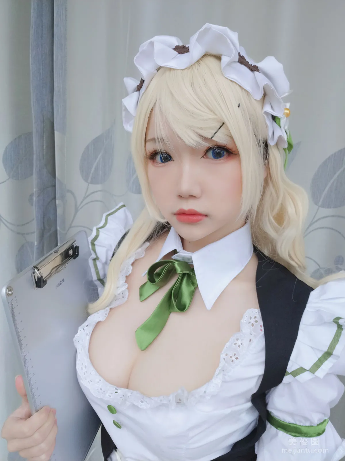 Xueqing Astra: Web Idols photo 3
