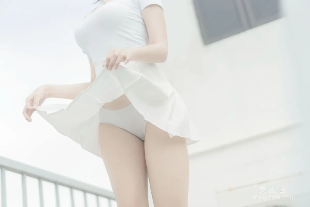 Quirky Girl Axun kaOri, Rooftop Set photo 53