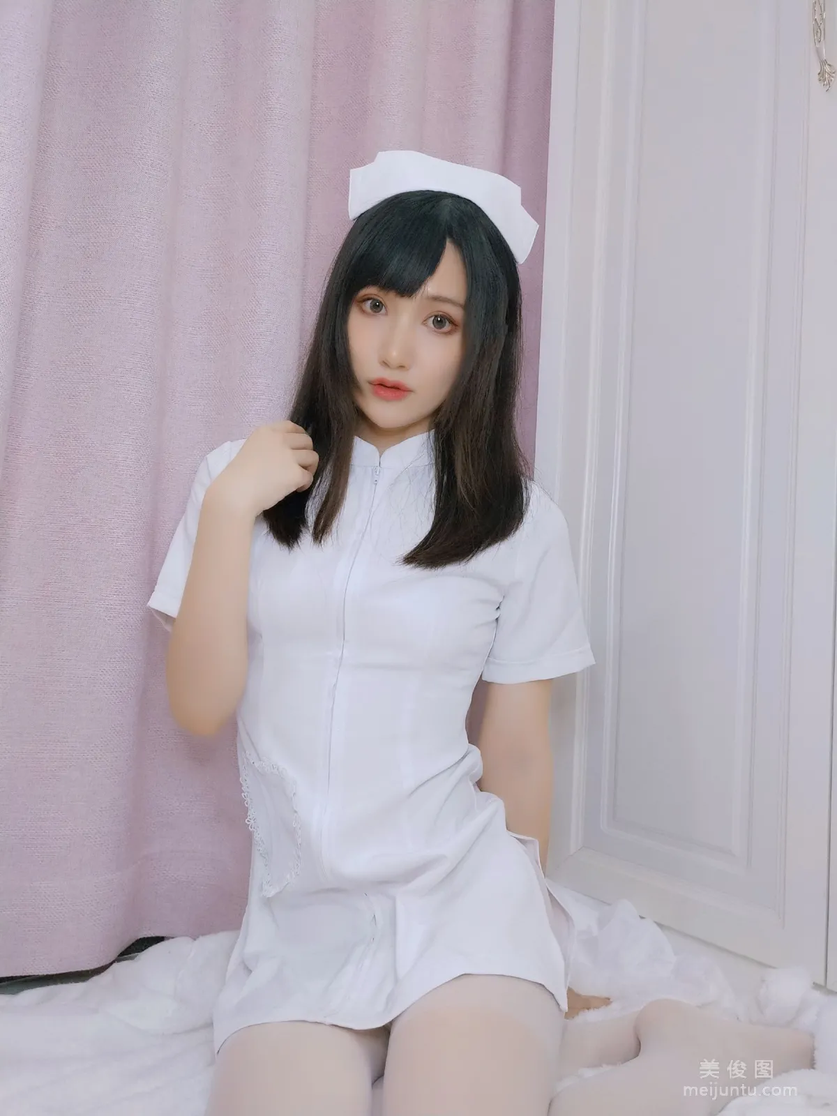 Muzhi Benguo: Web Idols photo 8