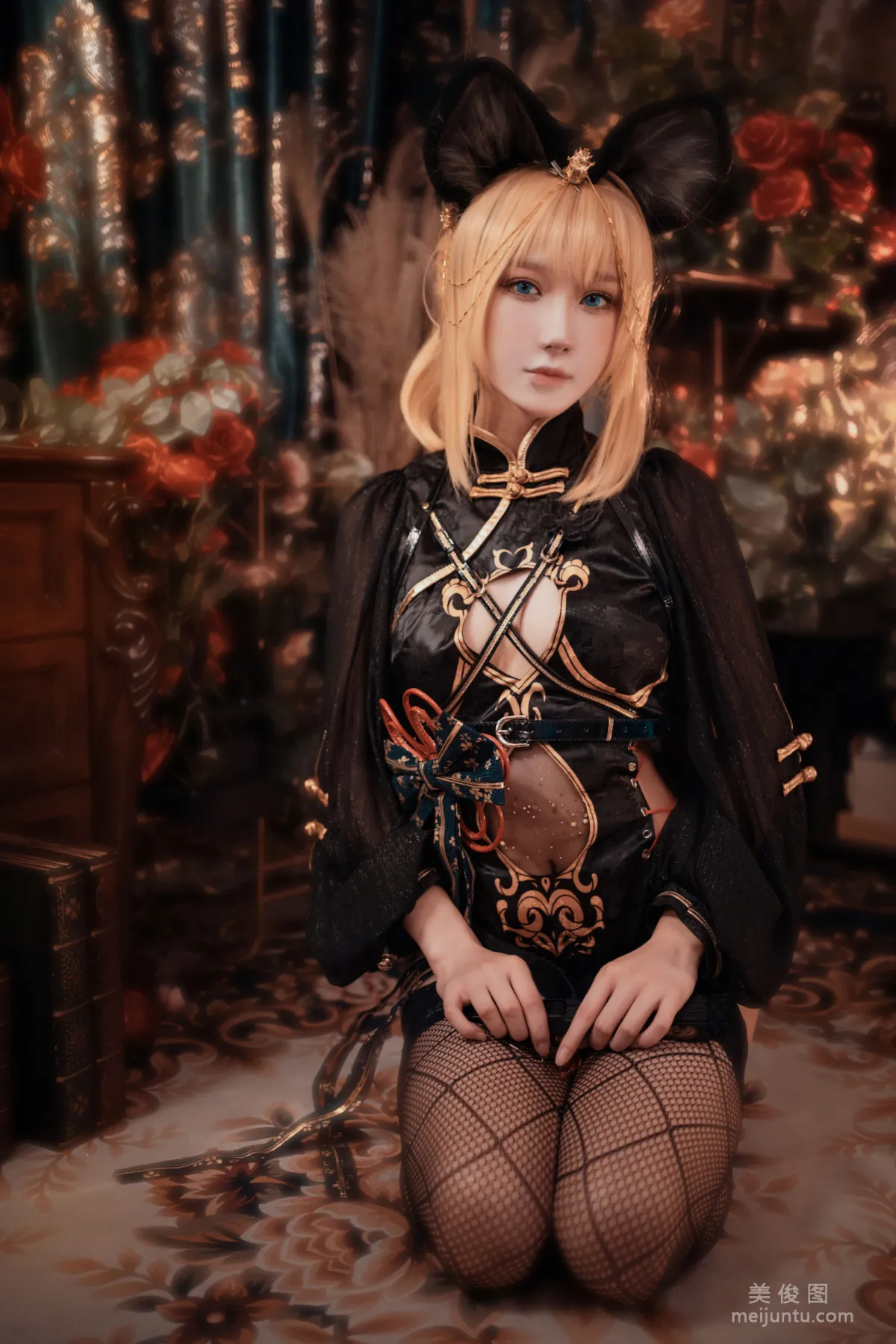 [Web Idol Coser Photos] Anime Blogger Abao Yeshi Tuniang - A Qipao That Belongs Only to You Set photo 12