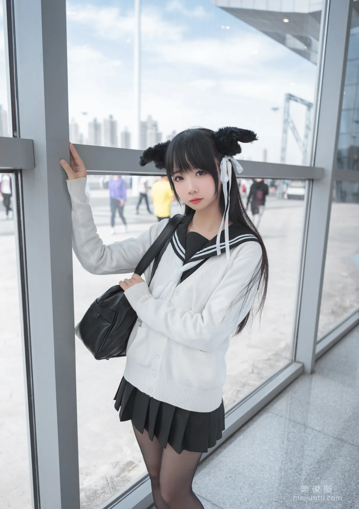 Xue Qi: Web Idols photo 12