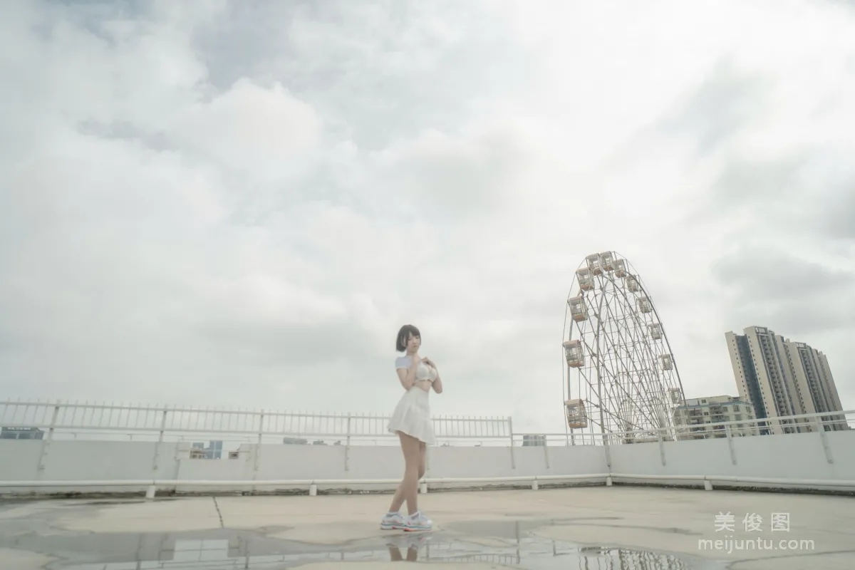 Quirky Girl Axun kaOri, Rooftop Set photo 6