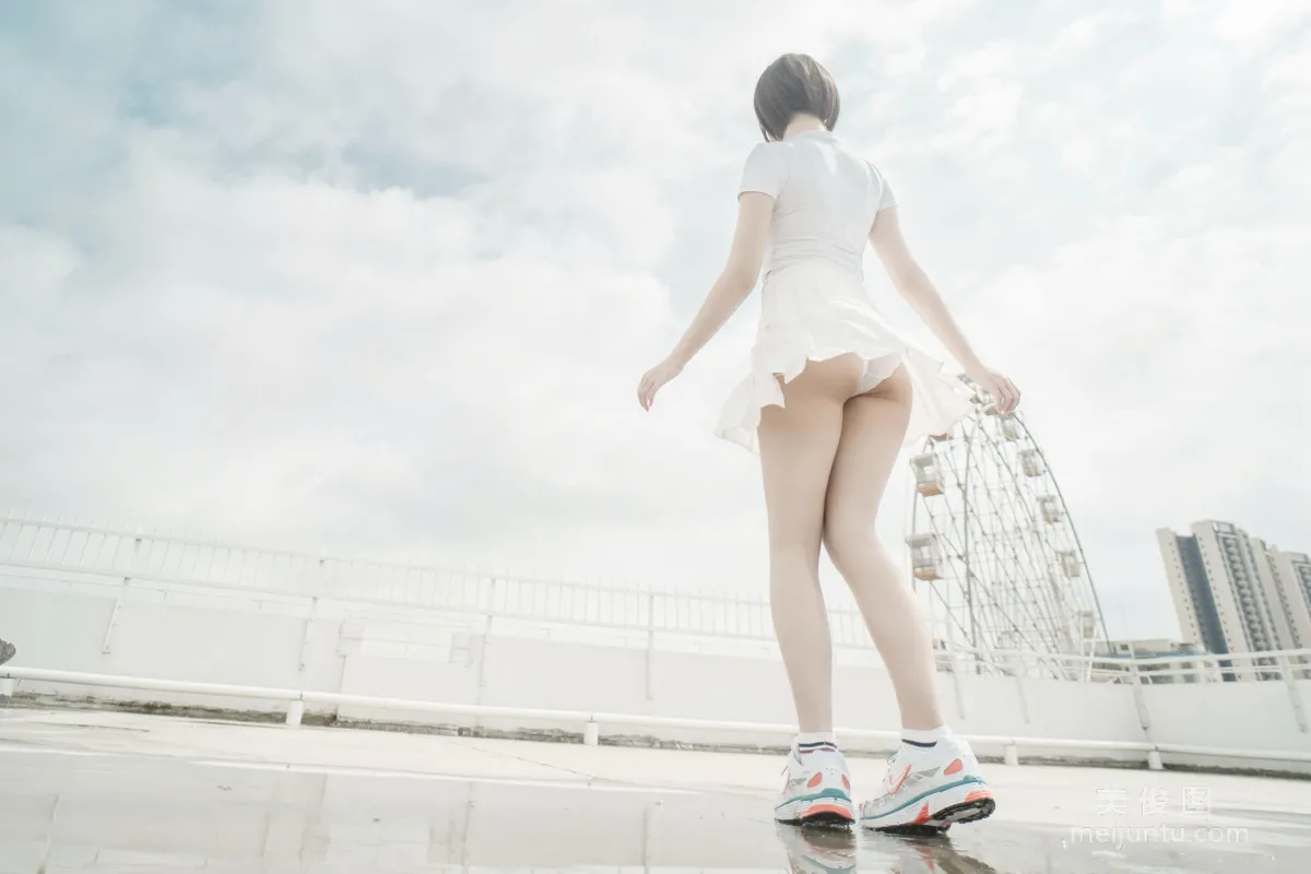Quirky Girl Axun kaOri, Rooftop Set photo 24