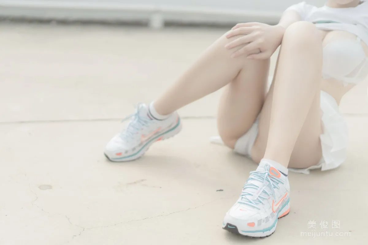 Quirky Girl Axun kaOri, Rooftop Set photo 39