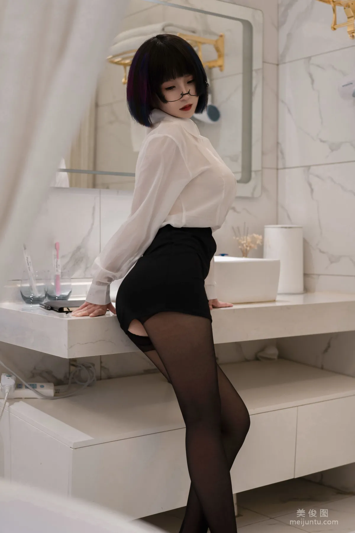 Yun Zai: Web Idols photo 12